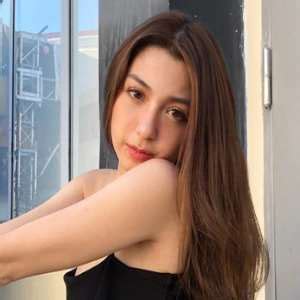 Donnalyn Bartolome Birthday, Real Name, Age, Weight  .